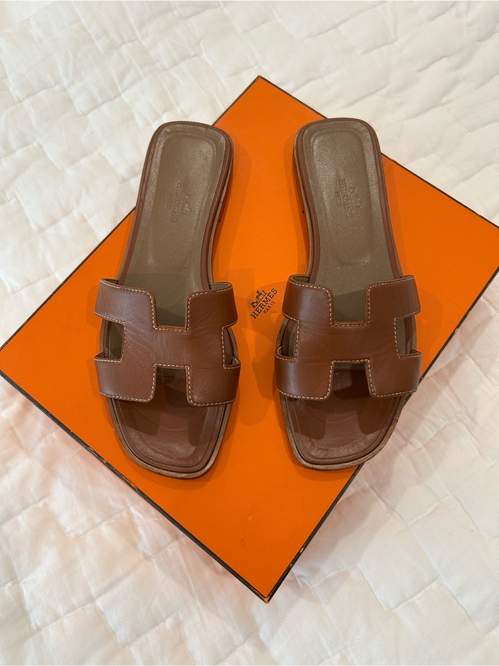 Authentic Hermès Oran Sandals in Classic Gold Calfskin Leather